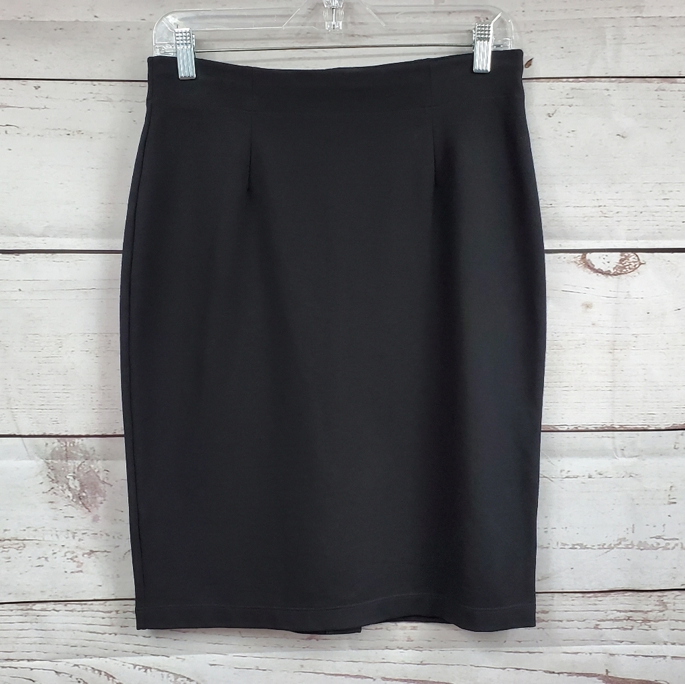 Eileen Fisher black pleated straight pencil skirt
